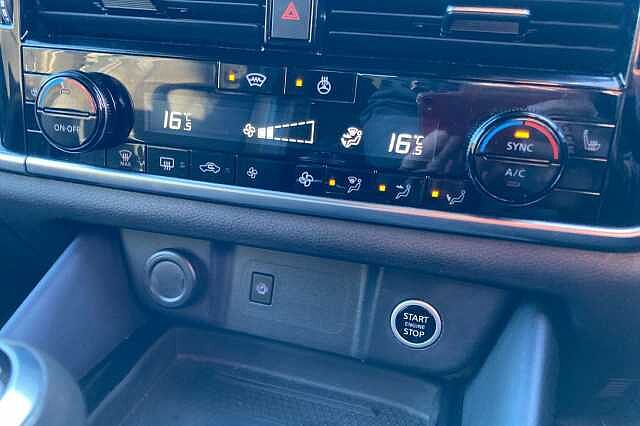 Nissan Qashqai 1.3 DiG-T MH 158 Tekna 5dr