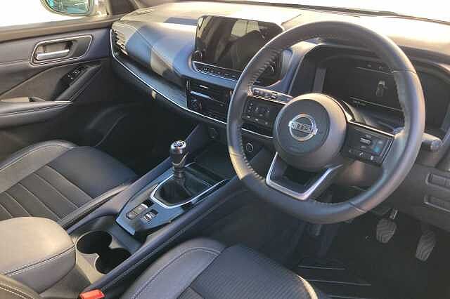 Nissan Qashqai 1.3 DiG-T MH 158 Tekna 5dr