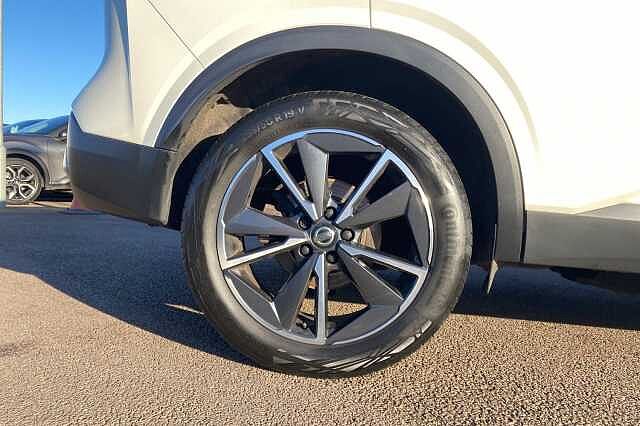 Nissan Qashqai 1.3 DiG-T MH 158 Tekna 5dr