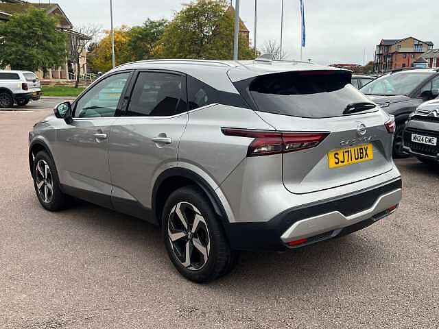 Nissan Qashqai 1.3 DiG-T MH N-Connecta 5dr