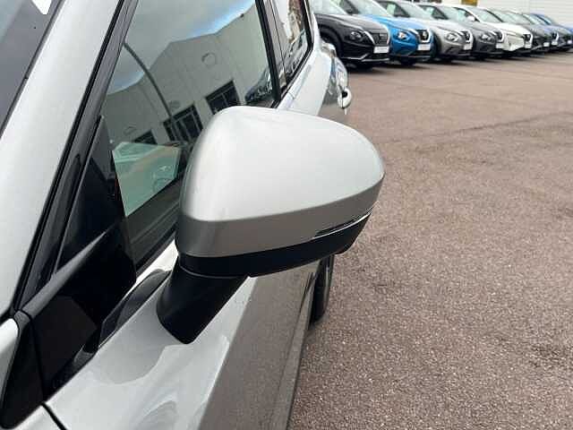 Nissan Qashqai 1.3 DiG-T MH N-Connecta 5dr