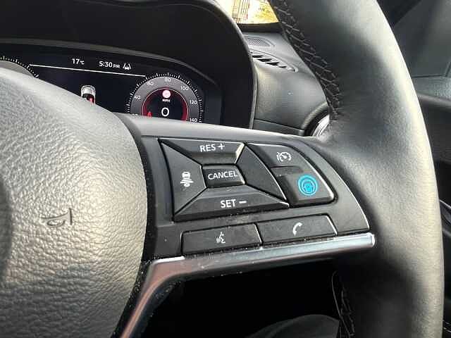 Nissan Juke 1.6 Hybrid Tekna 5dr Auto