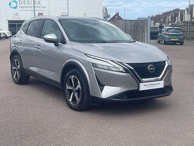Nissan Qashqai 1.3 DiG-T MH N-Connecta 5dr