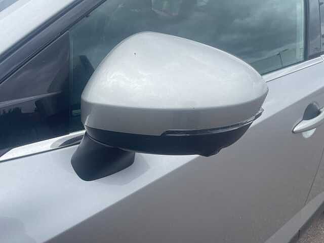 Nissan Qashqai 1.3 DiG-T MH N-Connecta 5dr