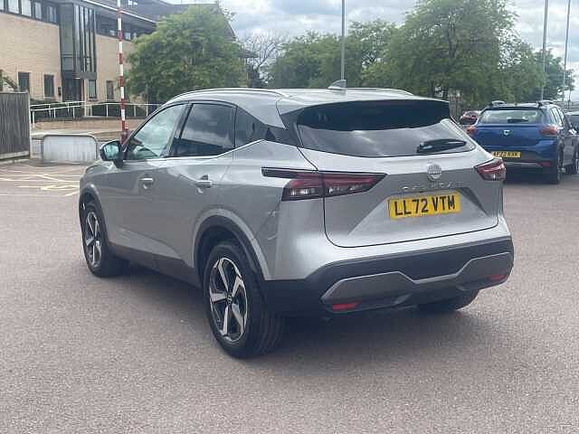 Nissan Qashqai 1.3 DiG-T MH N-Connecta 5dr