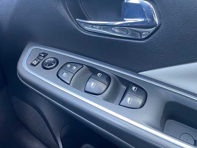 Nissan Micra 1.0 IG-T 92 Tekna 5dr CVT