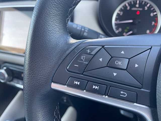 Nissan Micra 1.0 IG-T 92 Tekna 5dr CVT