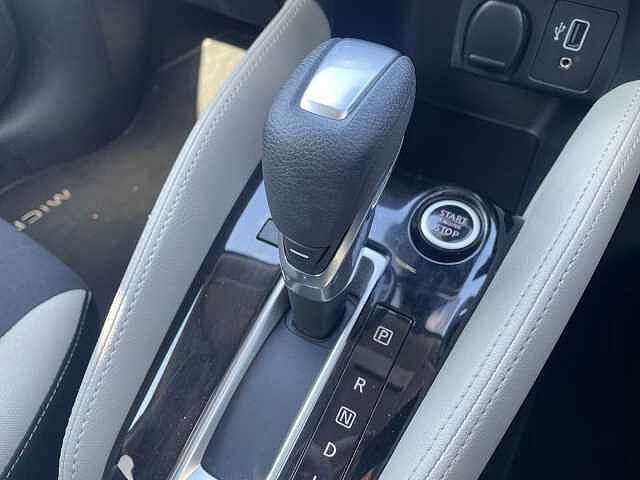 Nissan Micra 1.0 IG-T 92 Tekna 5dr CVT