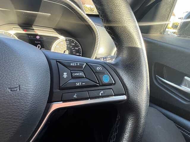 Nissan Juke 1.0 DiG-T 114 Tekna 5dr