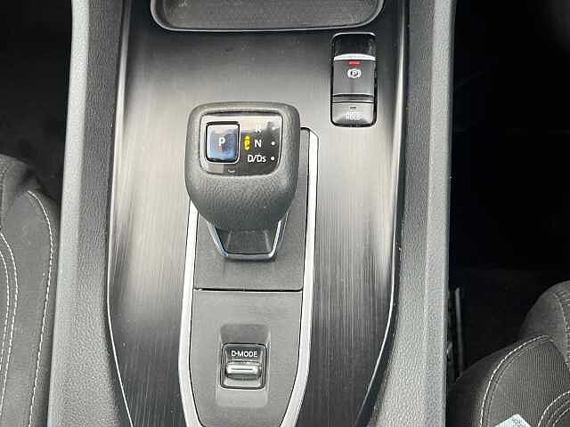 Nissan Qashqai 1.3 DiG-T MH 158 Acenta Premium 5dr Xtronic