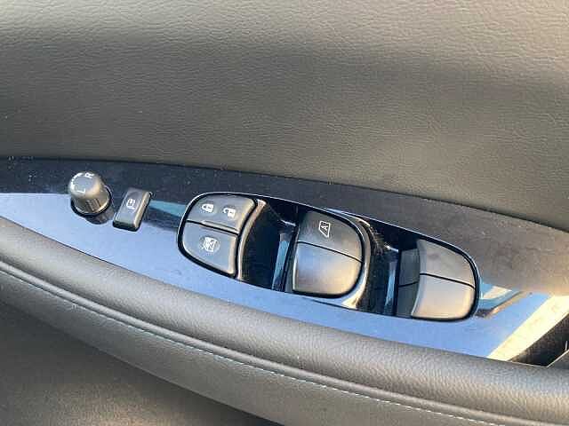 Nissan LEAF 110kW Tekna 39kWh 5dr Auto