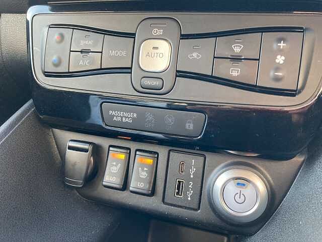 Nissan LEAF 110kW Tekna 39kWh 5dr Auto