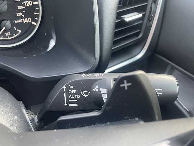 Nissan Qashqai 1.3 DiG-T MH 158 Acenta Premium 5dr Xtronic