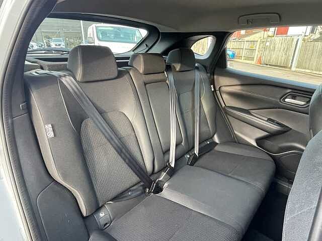 Nissan Qashqai 1.3 DiG-T MH 158 Acenta Premium 5dr Xtronic