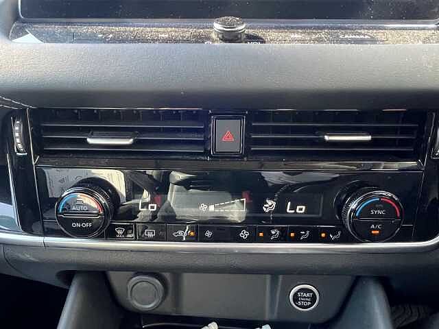 Nissan Qashqai 1.5 E-Power N-Connecta [Glass Roof] 5dr Auto