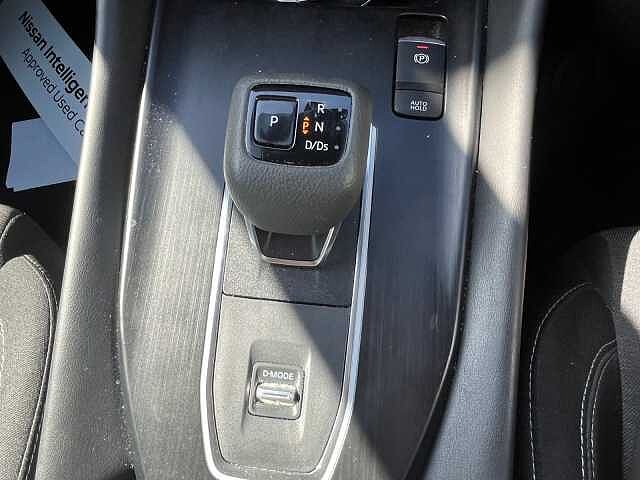 Nissan Qashqai 1.5 E-Power N-Connecta [Glass Roof] 5dr Auto