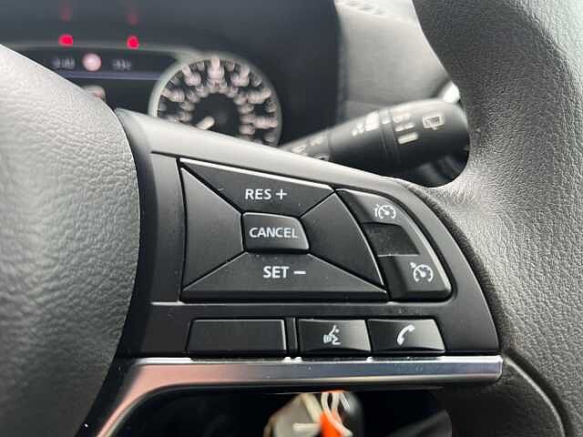 Nissan Juke 1.0 DiG-T Acenta Premium 5dr