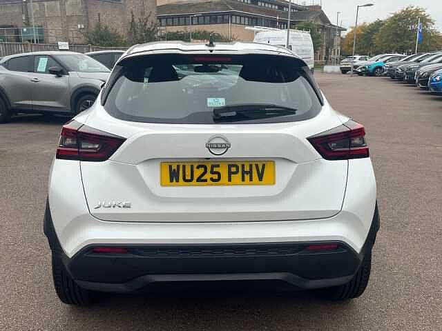 Nissan Juke 1.0 DiG-T Acenta Premium 5dr