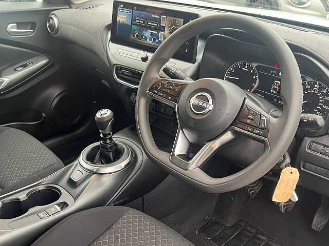 Nissan Juke 1.0 DiG-T Acenta Premium 5dr