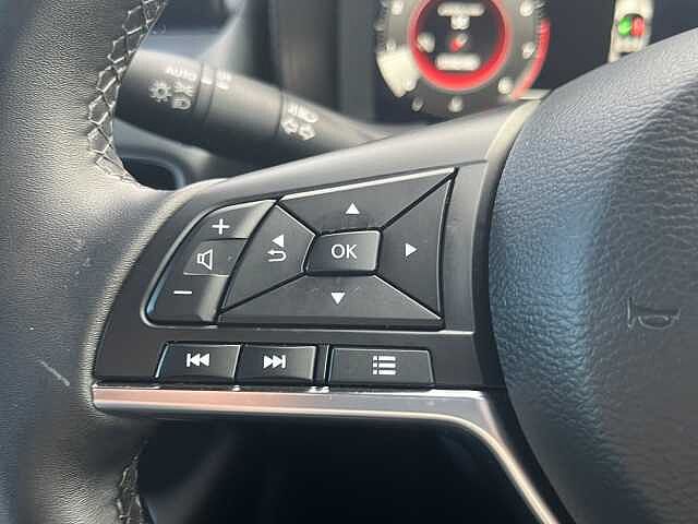 Nissan Juke 1.0 DiG-T N-Connecta 5dr