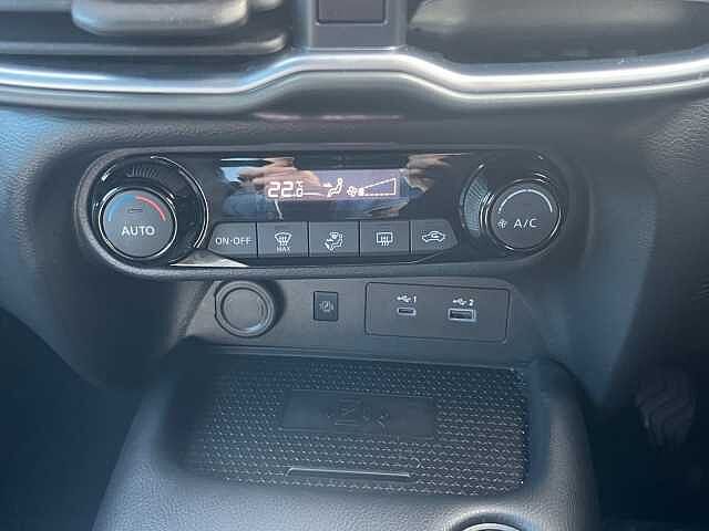 Nissan Juke 1.0 DiG-T N-Connecta 5dr