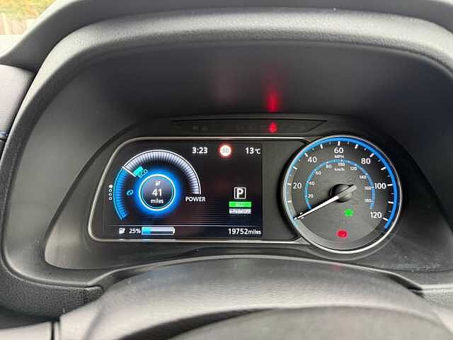 Nissan LEAF 110kW Tekna 39kWh 5dr Auto